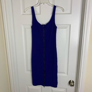 Woman Front Zipper Bodycon Dress. Size: S